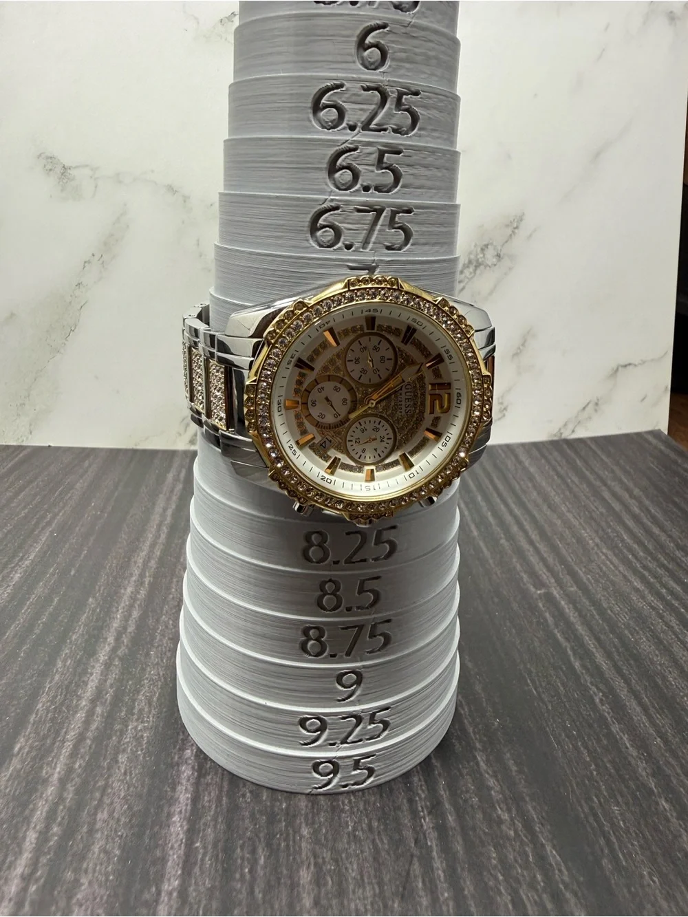 GUESS Watch Men White Embellished Dial & Stainless Steel U0291G4M